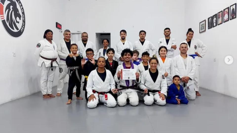  Você sabe o que faz nossa escola? @academialeaojiujitsu